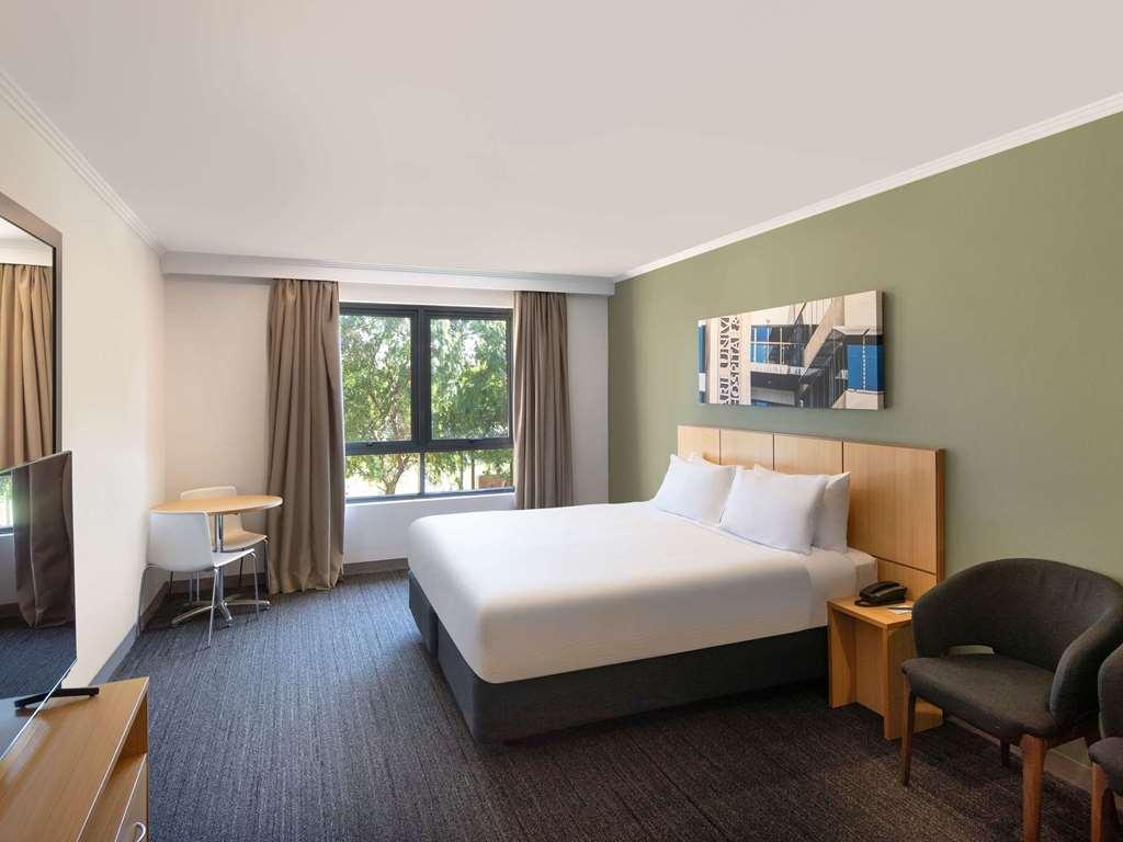 Mercure Sydney Macquarie Park Room photo